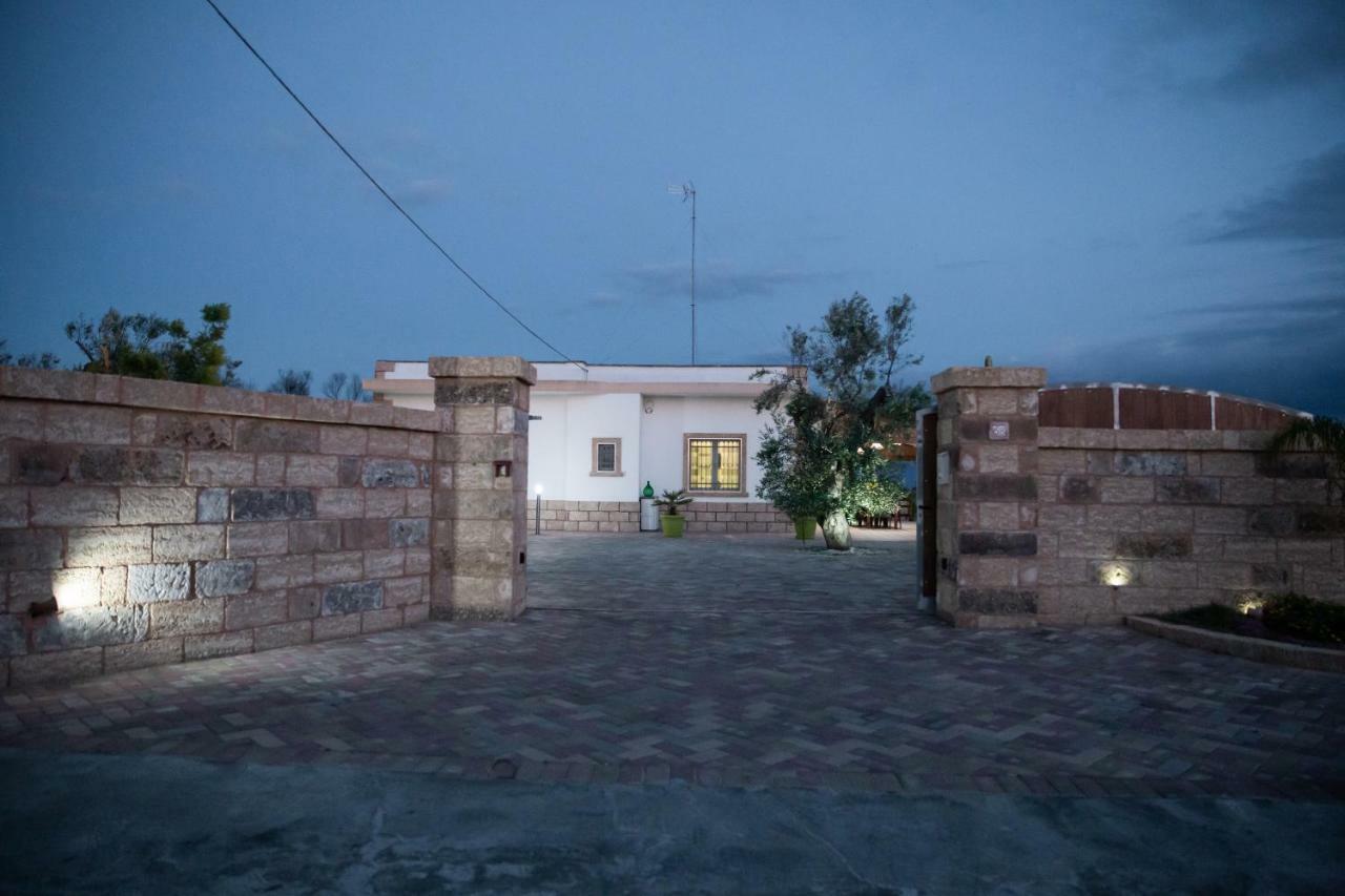 Villetta Mari Con Piscina Esclusiva Nel Salento Capilungo Exterior foto