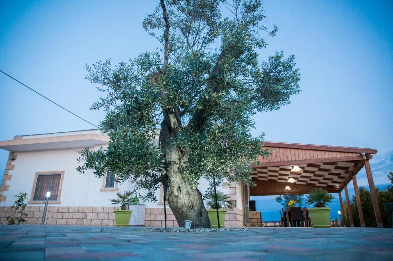 Villetta Mari Con Piscina Esclusiva Nel Salento Capilungo Exterior foto